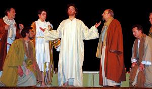 LA PASSION DE NOTRE SEIGNEUR JESUS CHRIST MARTIGUES 10.04.2011    (11)